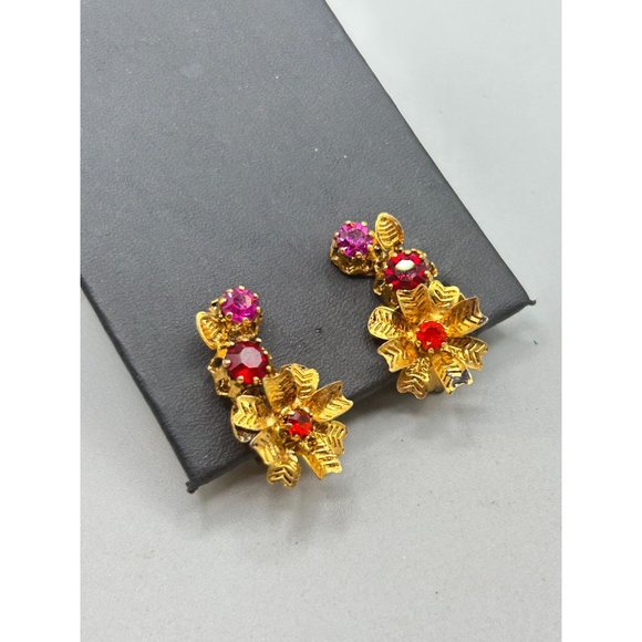 Vintage Signed Austria Clip On Earrings Pink Red Tones Floral Climber Design - Picture 2 of 10